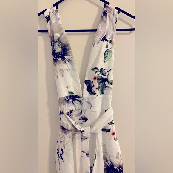 Size 6 NWT WIDE STRAP FLOUNCE FLORAL WHITE DRESS - Picture 8 of 11